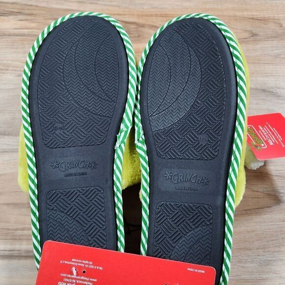 🔹️HOST PICK NWT Grinch w/Red Santa Hat Slippers Size 13/14 - Picture 7 of 8